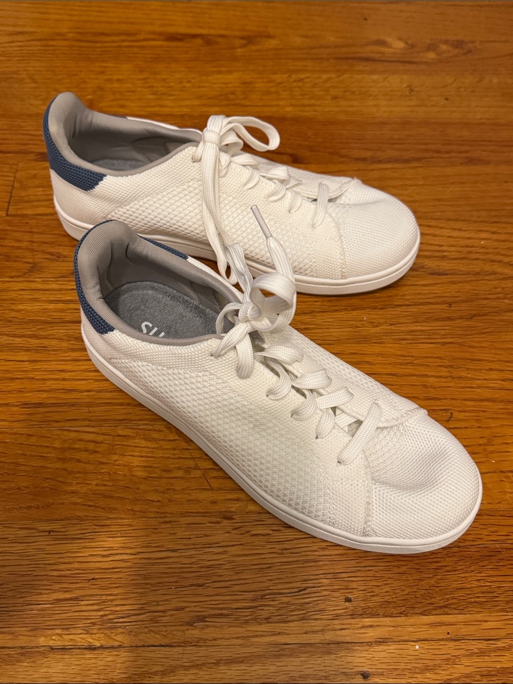 Suavs Women’s The Classic Sneakers